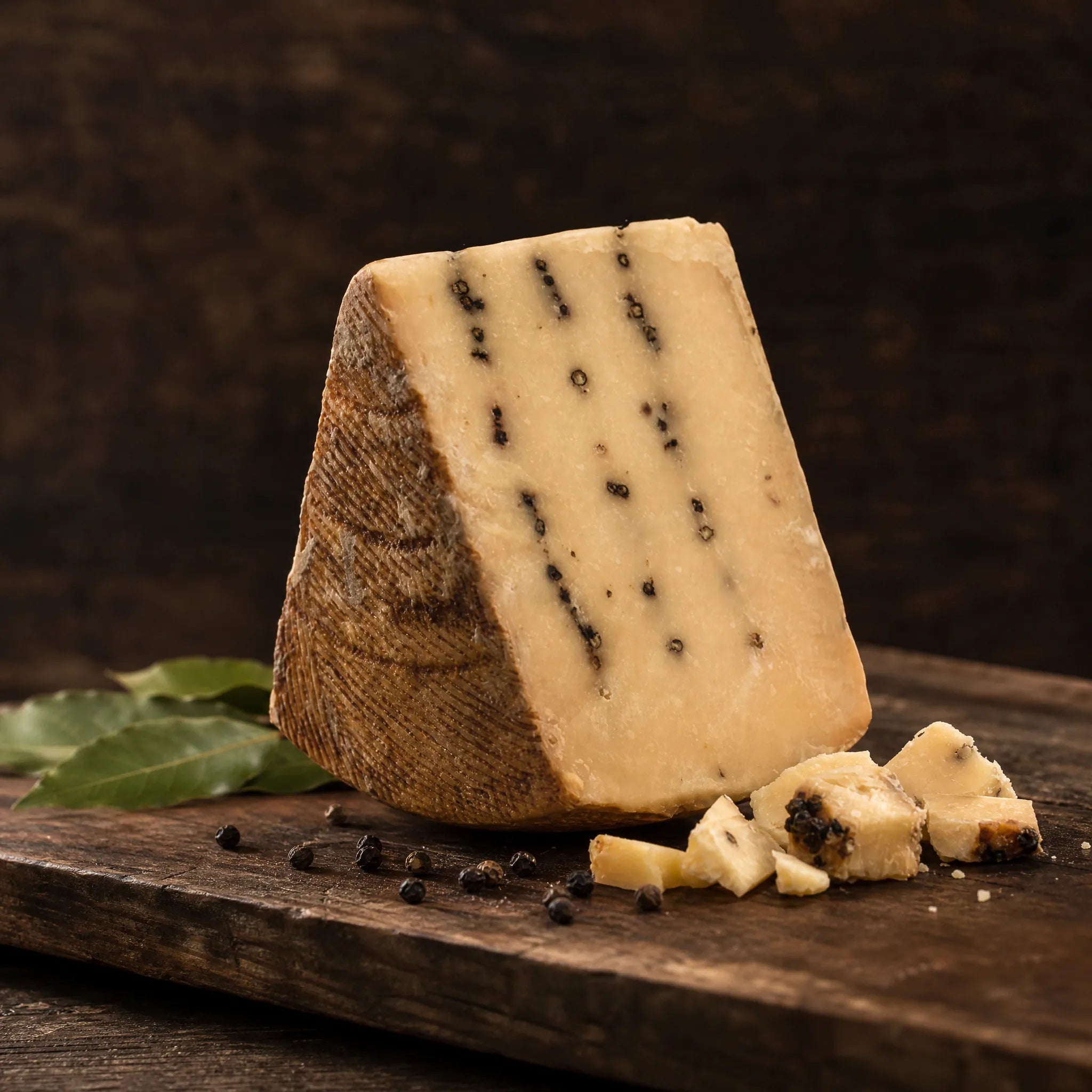 Canestrato Pepato – sardischer Schafskäse mit Pfeffer