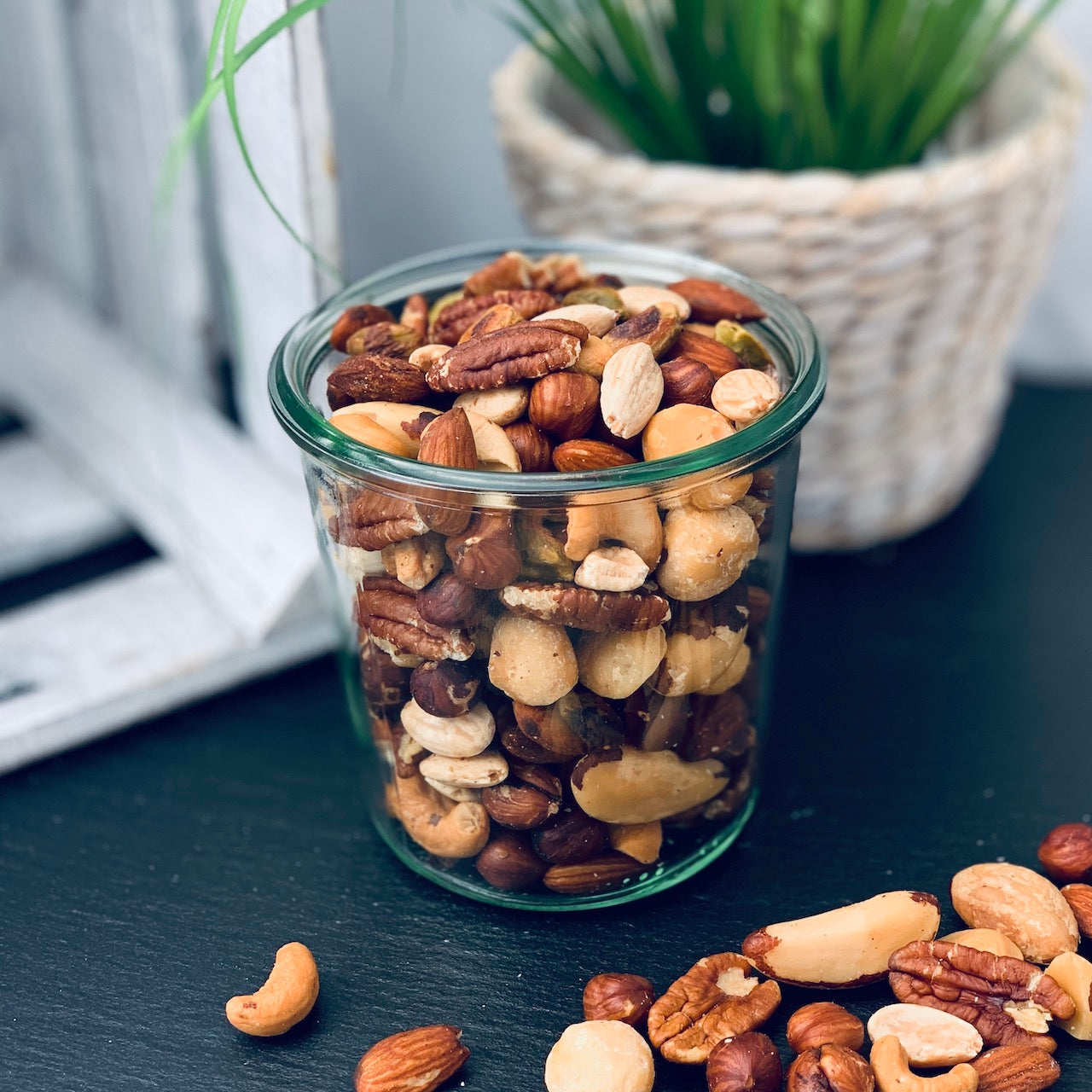 Nussmix Deluxe – handgerösteter Nussmix mit Pekannüssen