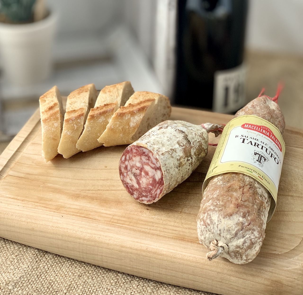 SALAME AL TARTUFO BIANCO, ca. 300 g SALAME AL TARTUFO BIANCO, ca. 300 g