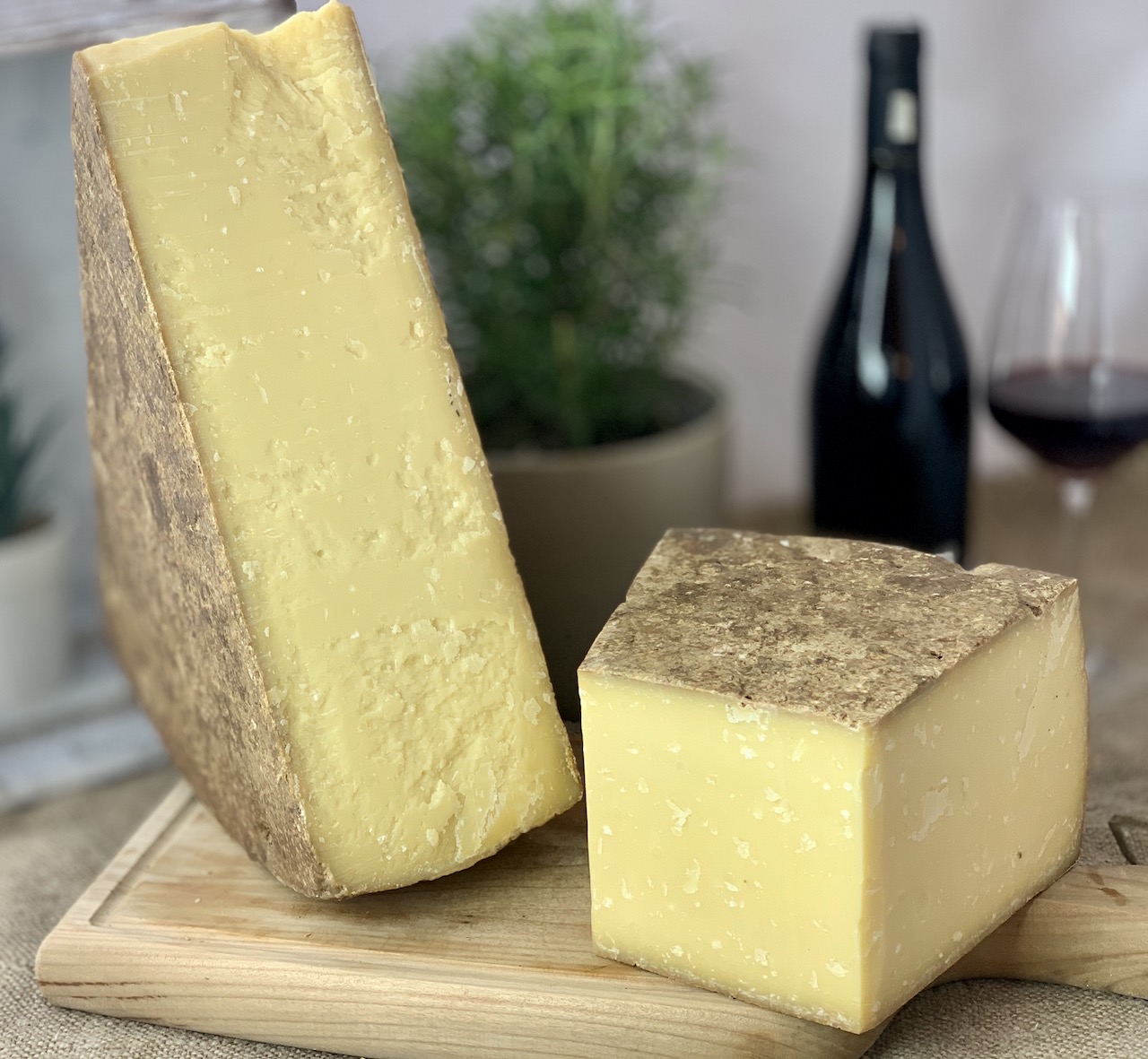 GRUYÈRE SÉLECTION - Schweizer Hartkäse 26 Monate gereift GRUYÈRE SÉLECTION - Schweizer Hartkäse 26 Monate gereift